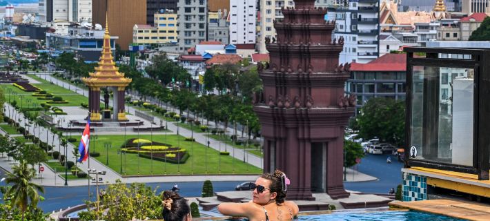 Phnom Penh 51 Hotel & Residences Hotele w: Phnom Penh