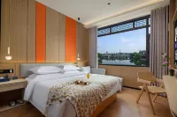Shuimo Lanting Inn (Inside Taierzhuang Ancient City Scenic Area) - Homestays
