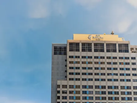 ANA Holiday Inn Tokyo Bay Отели рядом с достопримечательностью «Токийский технологический институт»