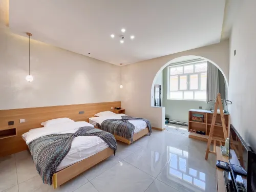Tekes Yaya Homestay (Bagua City Lijie)