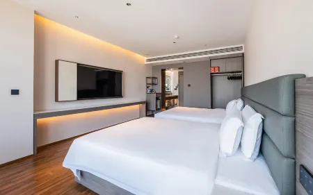 Langlizi Hotel (Lianyungang On the Sea Park Jiaruibao Plaza) Отели рядом с достопримечательностью «Sucheng Chuanshan Mountain Feipu Scenic Area»