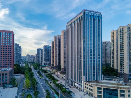 Libo International Hotel (Lu'an Wanda Plaza Branch) Отели рядом с достопримечательностью «Yueliang Island»