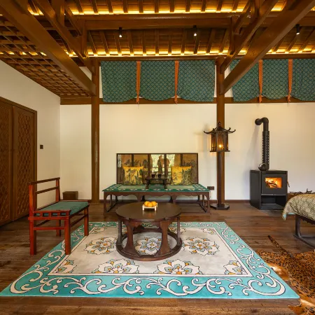 Tengri Khagan · Weizhou Manor