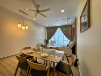 Movie Vibes 2BR4pax Creamy Zen Austin Regency