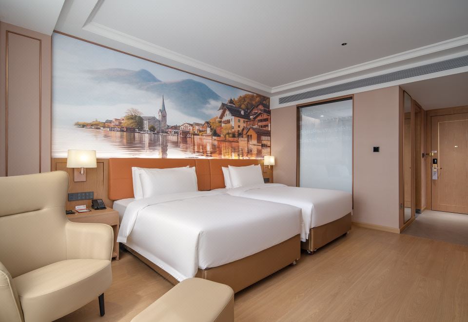 Vienna Hotel 객실 내부 사진