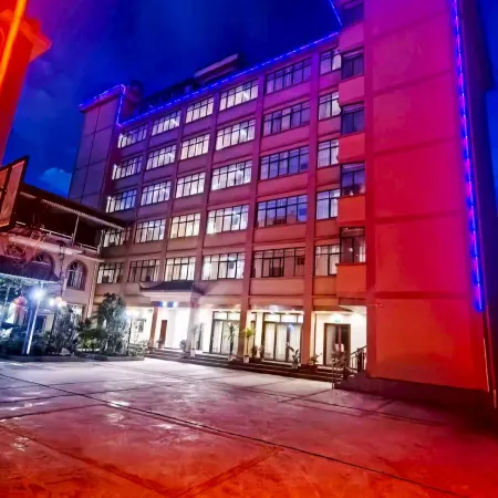 Shidian Yalitai Hotel