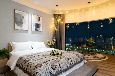 Holiday Inn Oriental (Yuxi People's Hospital Shuixi Park Branch) Hotels near Qianxi Pedestrian Street