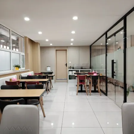 Tiantian Holiday Hotel Apartment (Central Street Sofia Church)