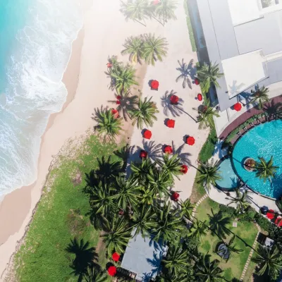 Ramada Resort by Wyndham Khao Lak Отели рядом с достопримечательностью «Нангтонг-Бич»