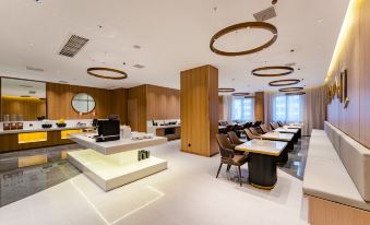 Palace Hotels(Jiaozuo High-speed Rail Station Xinhua Street)