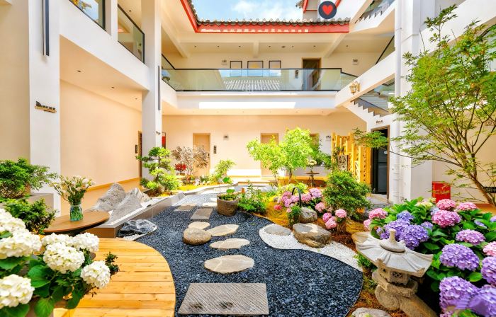 Guiyin Shiguang Zhixiang Audio and Video Inn (Chuxiong Yiren Ancient Town Scenic Area)