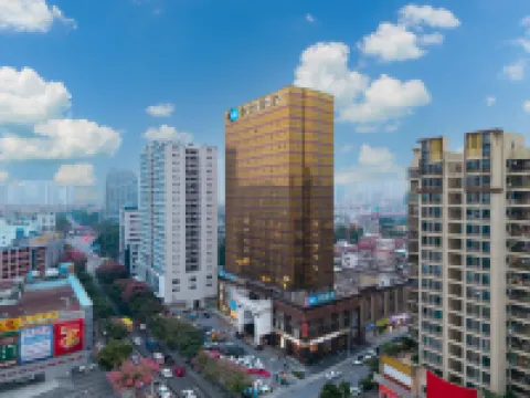 HanTing Hotel (Foshan Lecong Louvre International Furniture Exhibition Center)