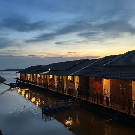 Riverside Chiangkhan Resort