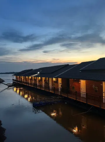 Riverside Chiangkhan Resort