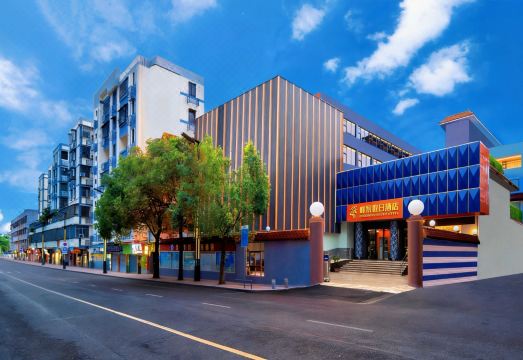 佛山峯景假日酒店（广东千古情西樵山景区店）外景图