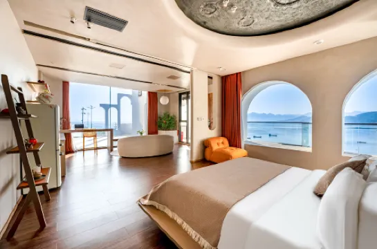 Floral Hotel·Xiapu Mid Mountain Lansu Hotel (Sansha Dongbi Store)