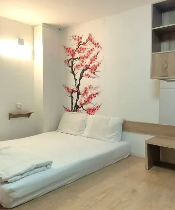 ห้องซูพีเรียร์ เตียงใหญ่ 1 เตียง