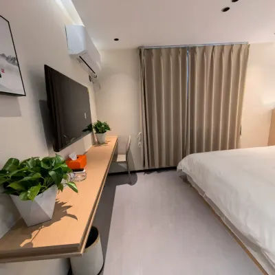 Jiuhua Mountain Scenic Area Shanjian Xiaoju Homestay Hotels near Baisui Palace