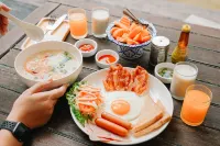 Baanrongmai Canal Front Homestay - breakfast