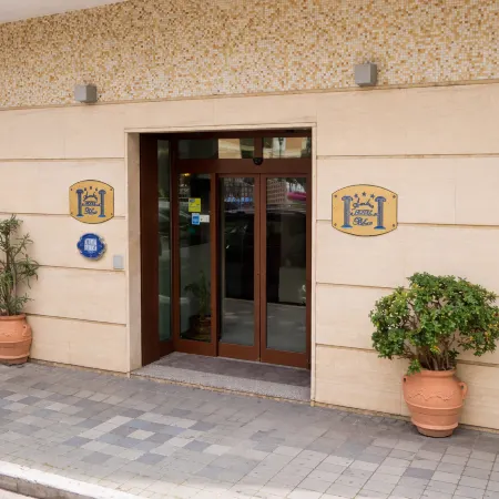 Phi Hotel Ambra