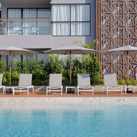 TARA Bangkok Riverside (Formerly GLOW Bangkok Riverside) Отели рядом с достопримечательностью «Дворец Дусит»