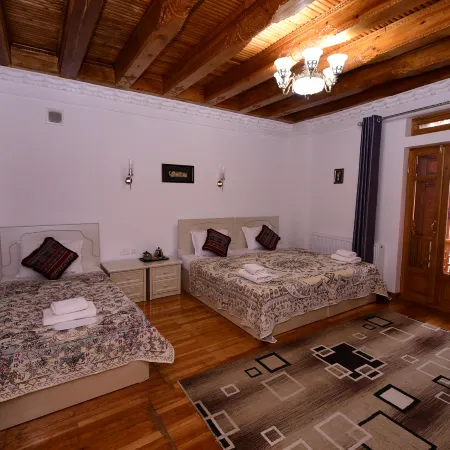 AIST HOTEL Отели рядом с достопримечательностью «Памятник Ходже Насреддину»