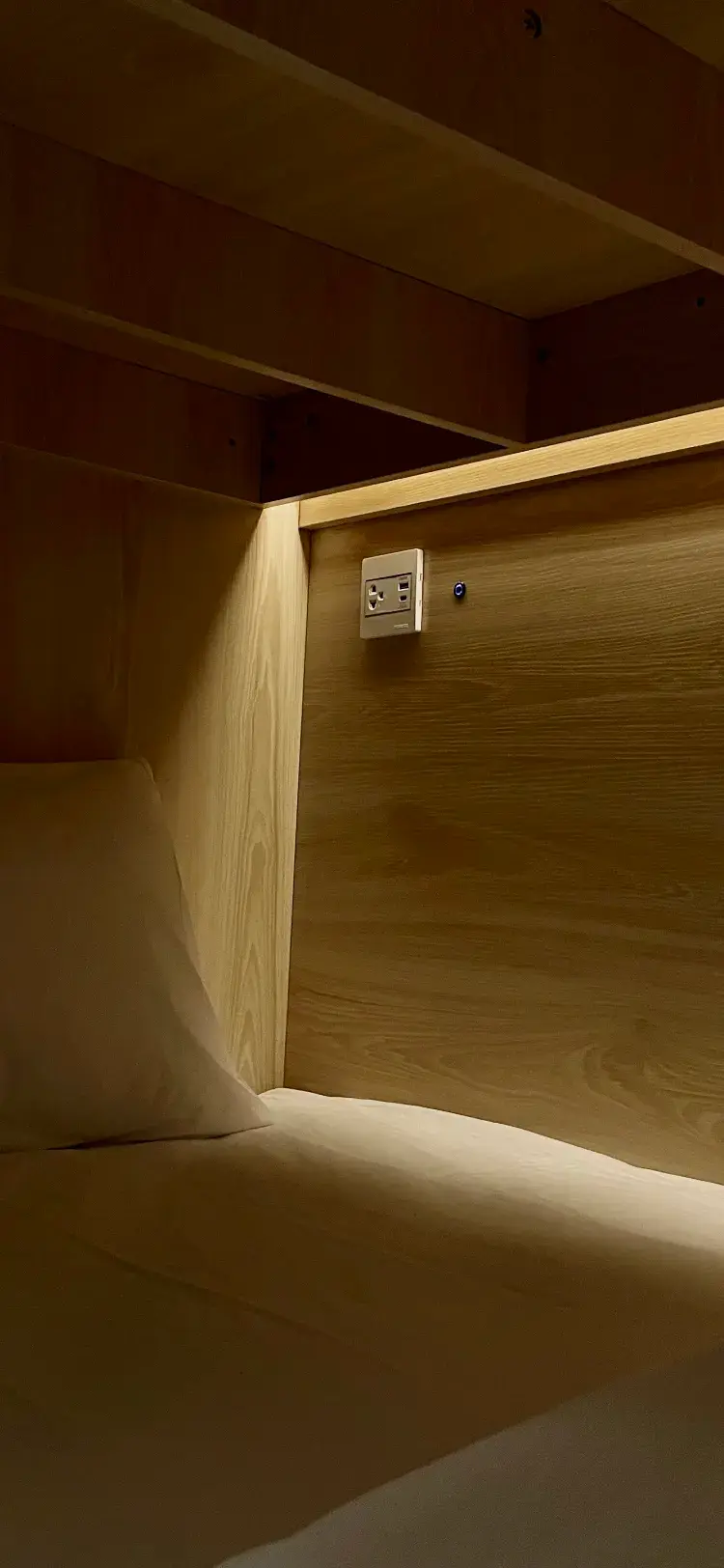 Beds in 4 Mixed Dorm Shared Bathroom