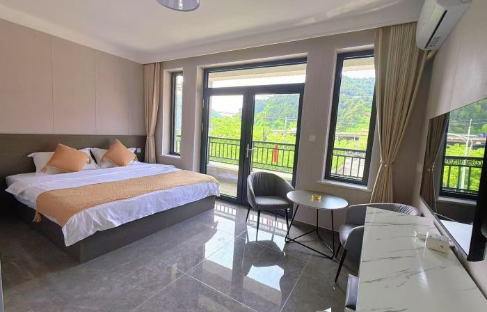 Tingfeng Jianshan Courtyard-Style Hotel