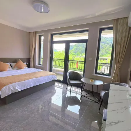 Tingfeng Jianshan Courtyard-Style Hotel
