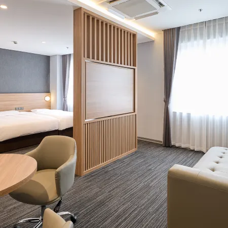 Super Hotel Hanoi