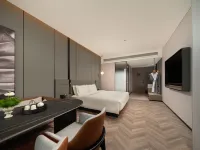 Shenyang Qingnian Street Industrial Exhibition Hall Subway Station Atour S Hotel Hotels near Kubeiland