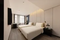 Urumqi International Grand Bazaar South Gate Subway Station Atour Hotel - ที่มีที่จอดรถ