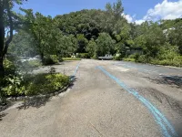 Riza Resort - parking
