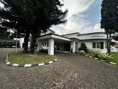 Townhouse Oak Casa D'Ladera Bandung Hotels in Bandung City