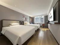 Four Seasons International Hotel (Yunyang District People's Government, Shiyan) - Park Yeri