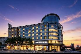 Tuk China Light Residence Hotel (Taizhou Luqiao Airport Branch)