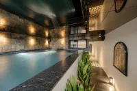 HOTEL du LAC Hanoi - 5-Star