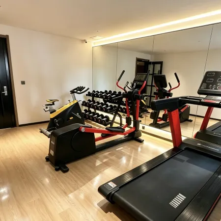 Yuachen Hotel (Tongda Road Oriental Never Night City Store)