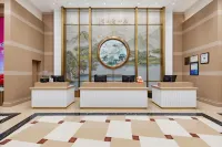 Runze Hotel Zhejiang - parking