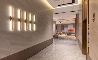 CHEERMAY Hotel (Longnan High-Speed Railway Station Wanda Plaza)