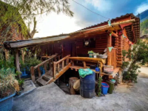 Diqing Shangri-La Haba Snow Mountain Guesthouse Hoteles cerca de Haba Snow Mountain