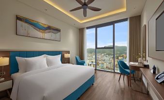 The Watson Premium HaLong Hotel