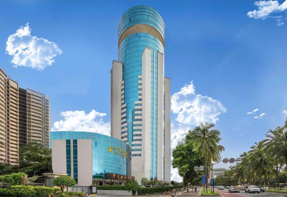 Golden Sea View Hotel - Housity