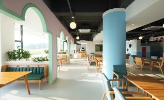Art Hotel  in nuoyigu