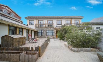 QIANAN HOTEl WISDOM(Zhongyuesongshan Shop)