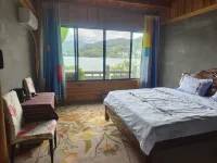 Shanju Lake View Inn - balcony