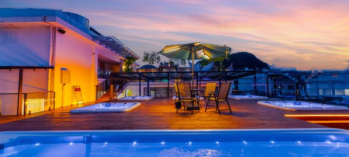 Twelve Cities · BaiyujingCourtyardHotSpringResortDesignHotel(FurongTown ScenicAreaBranch) Hotels in Yongshun