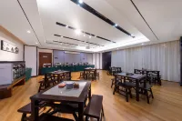 Maoming Nanyue Impression Hotel (1959 Wenchuang Street High Speed Railway Station)