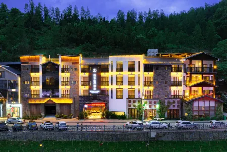Manyuan Resort Hotel Отели рядом с достопримечательностью «Zhangjiajie National Forest Park»