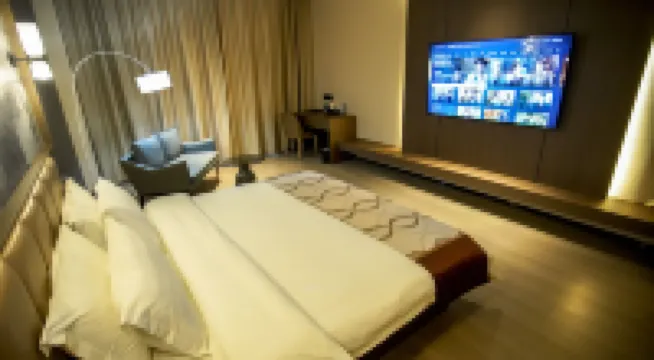 Taiyuan Hongfeng Business Hotel (Qianfeng South Road Peace Park Branch)